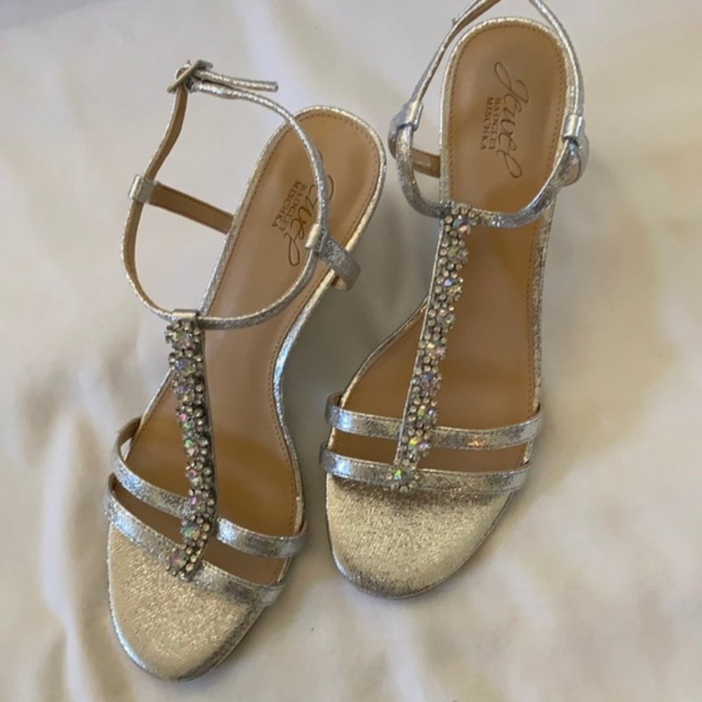 Jewel Badgley Mischka Farah Silver Wedge Sandal